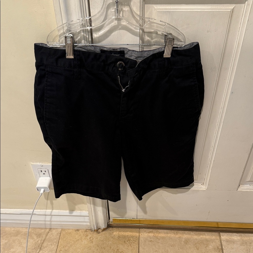 Crown Men's Black Flat Front Shorts